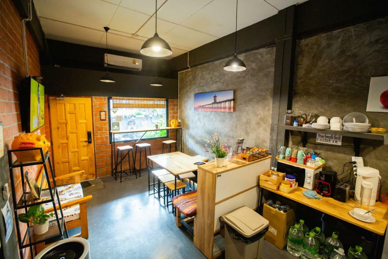 The Bridge Hostel 방콕 외부 사진